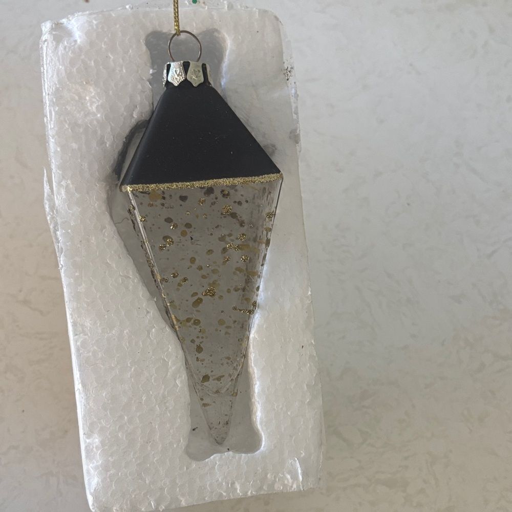 Macy’s Holiday Lane brand new Elegant Black and Gold Holiday Ornament